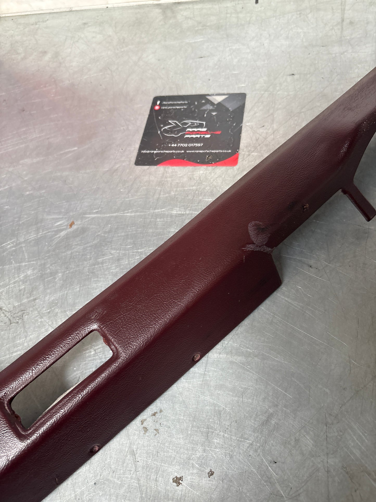 Porsche 928 tailgate interior trim, used, burgundy 92855504705