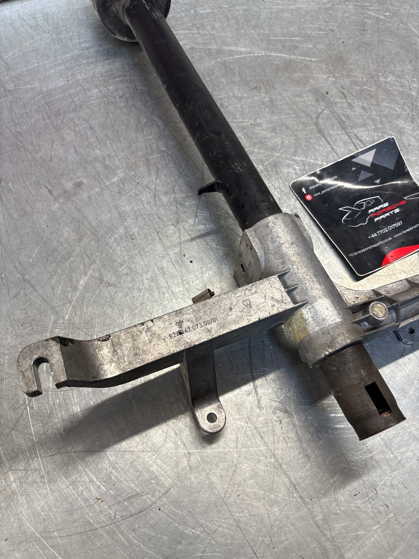 Porsche 928 steering coloumn assembly, used 92834707300 / 01