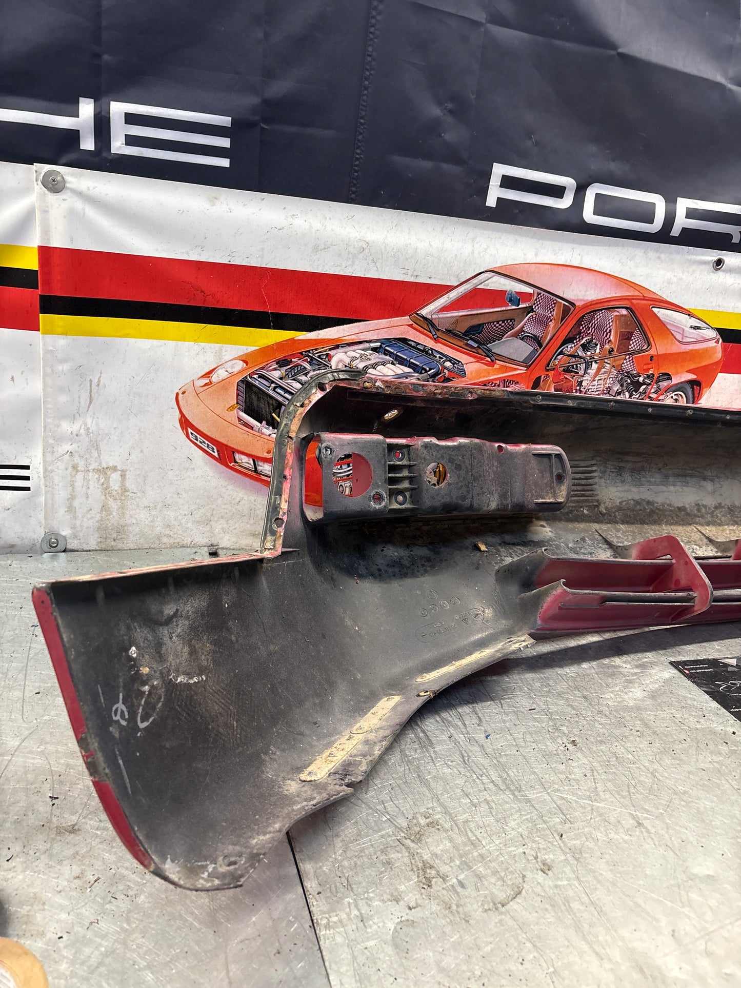 Porsche 928 S4/GTS front bumper, used 92850511320