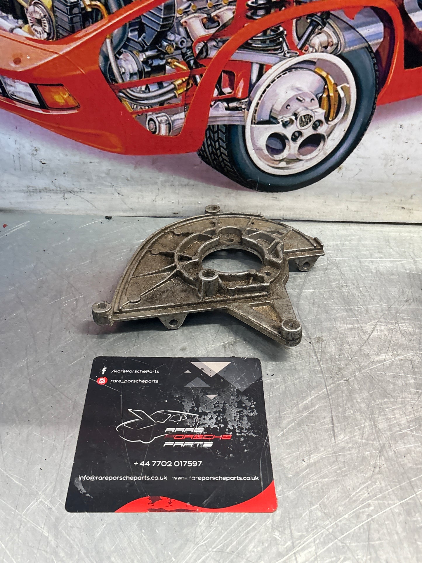 Porsche 928 Timing belt cylinder head cover, used. 9281051273R