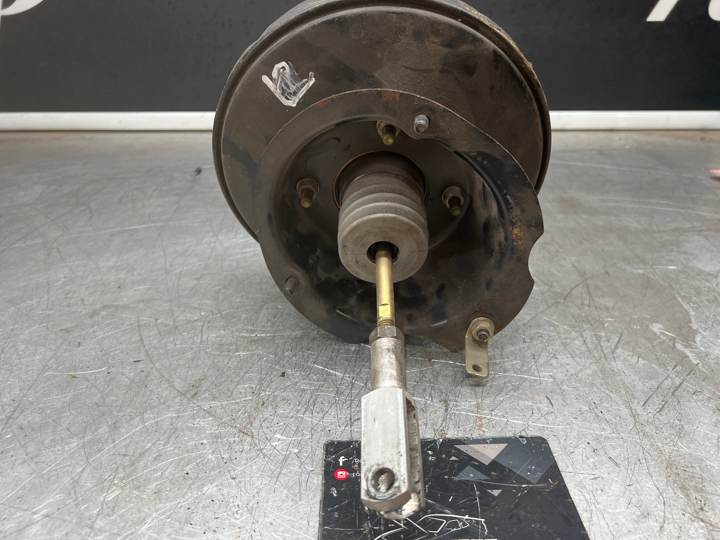 Porsche 944 brake booster, used 95135502711