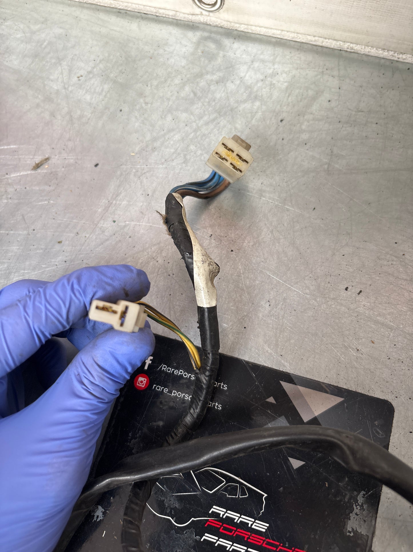 Porsche 944 early A/C wiring loom, used 477959531