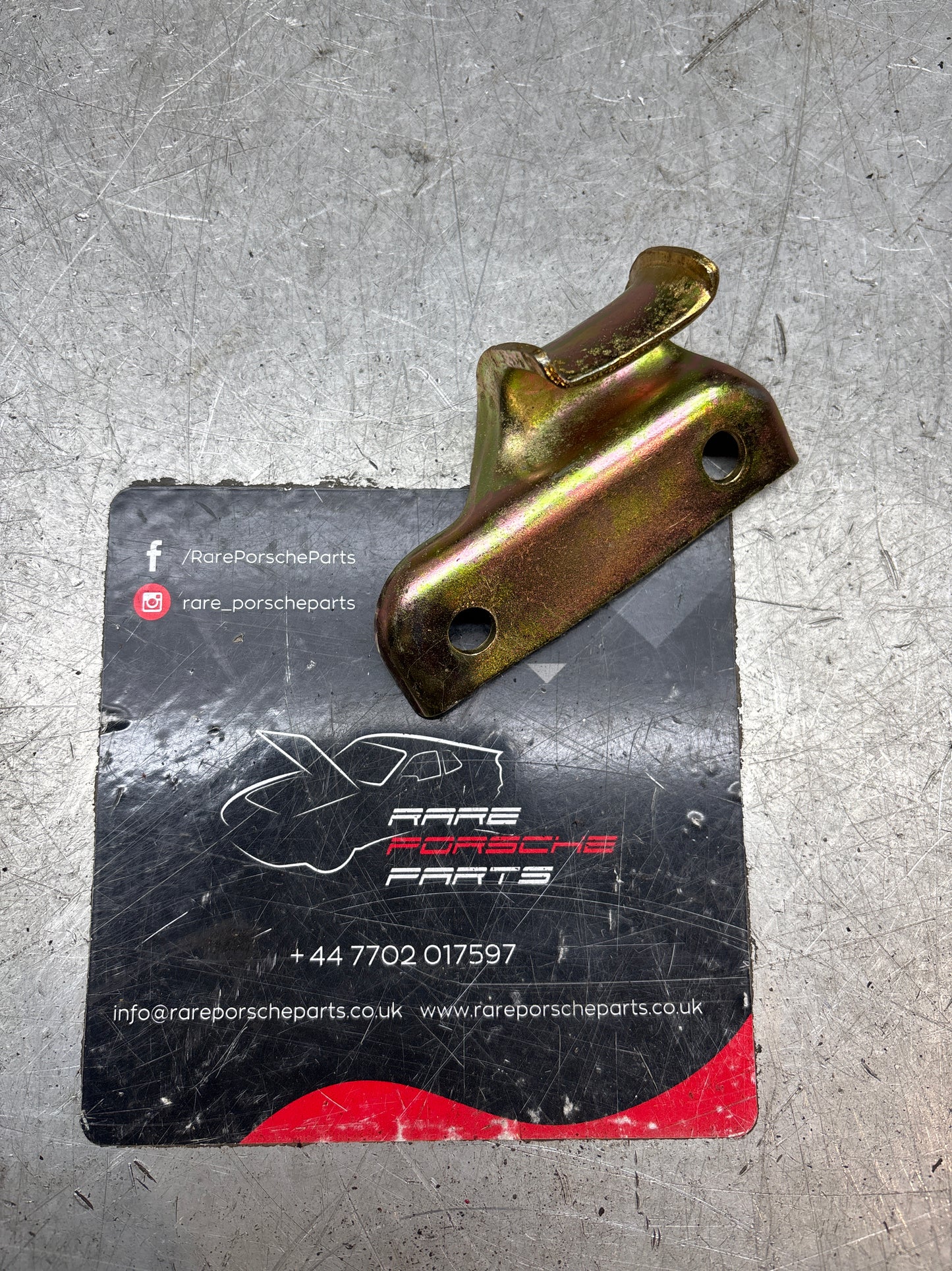 Porsche 928 exhaust hook, bracket for manual gearbox refurbished 92811126102