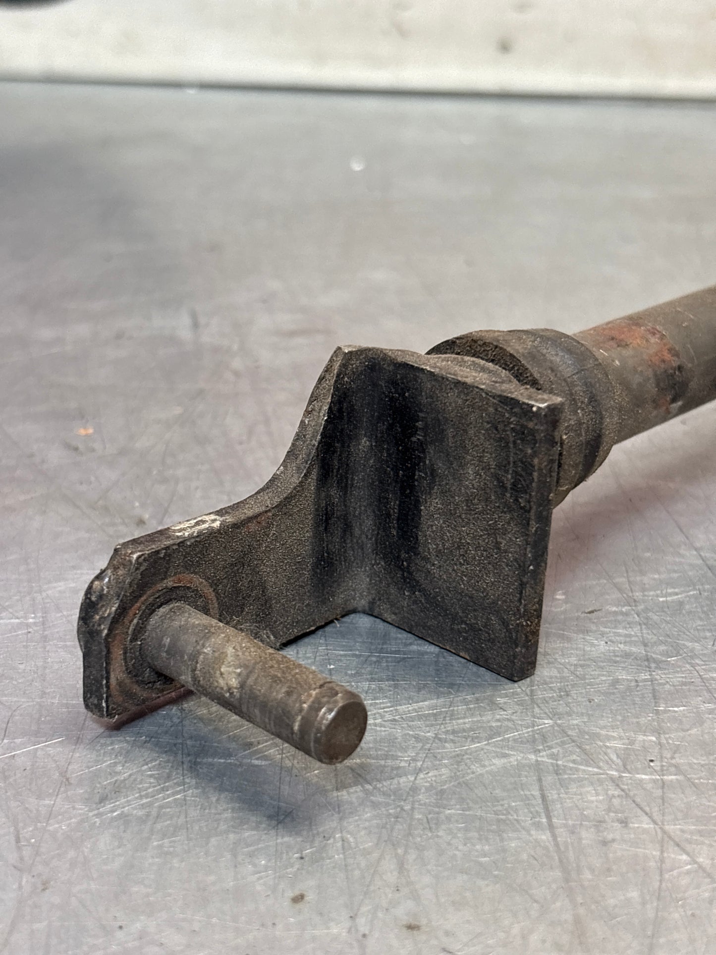 Porsche 928 shaft guide tube, used 92842400901 / 92842400908 92842400910