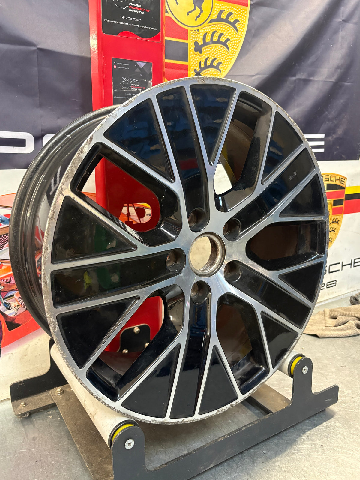 Porsche taycan wheel, spares or repair 9J1601025J