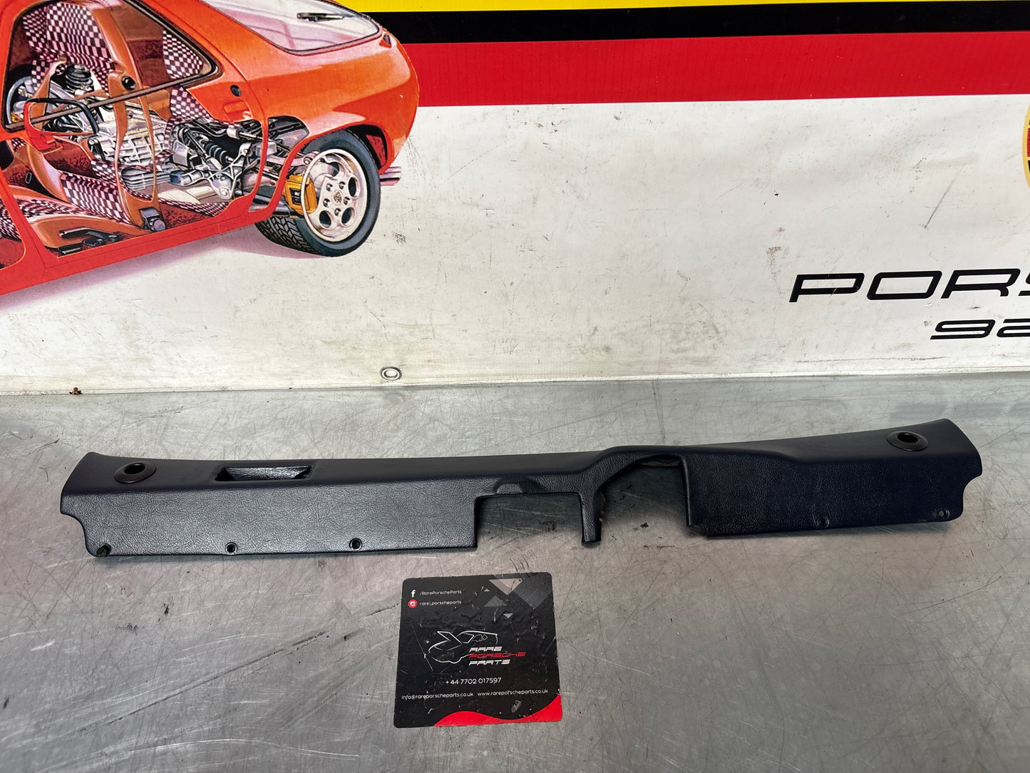 Porsche 928 tailgate interior trim, used, cobalt blue 92855504705