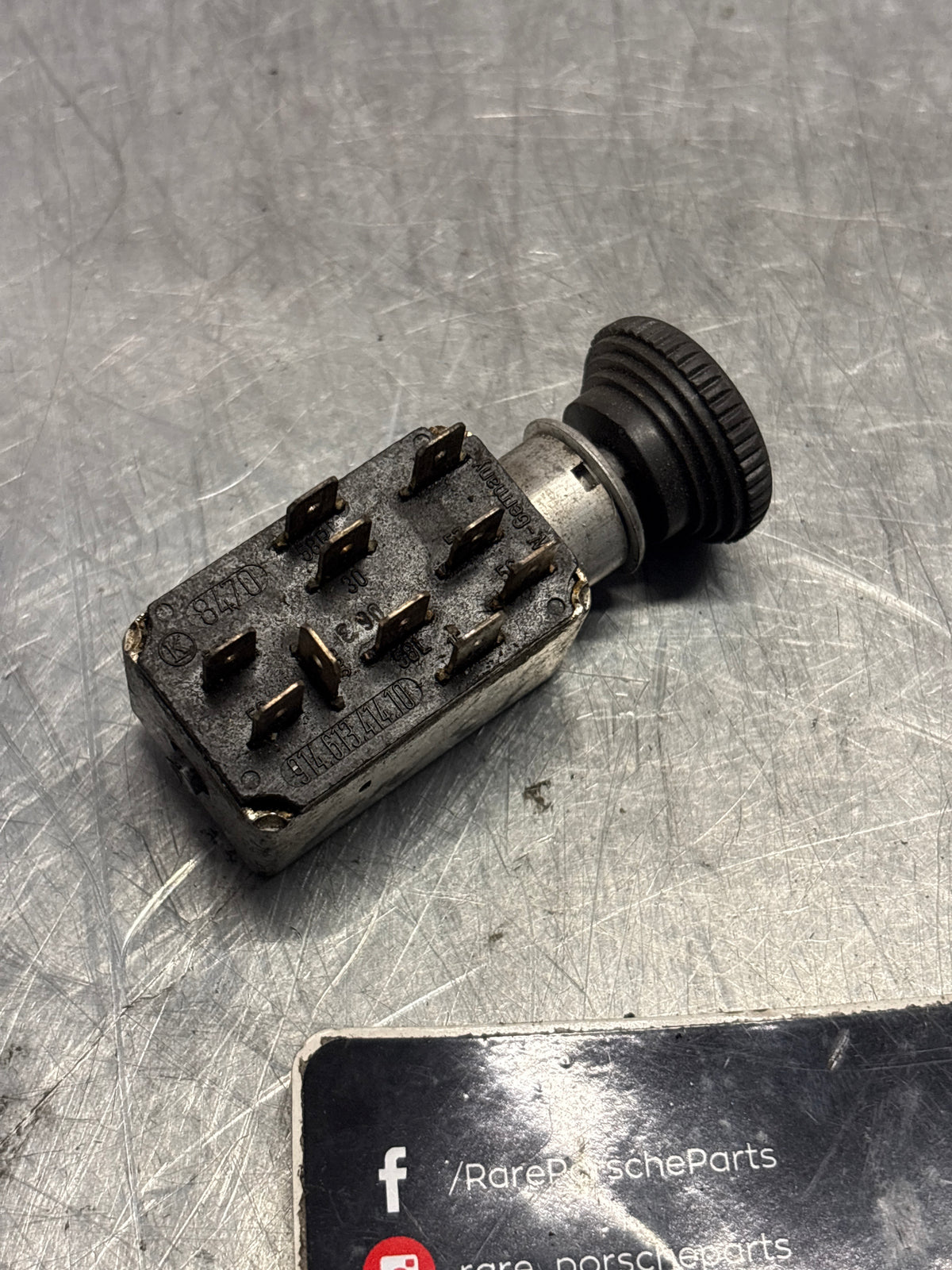 Porsche 914 headlight switch, used 91461341410