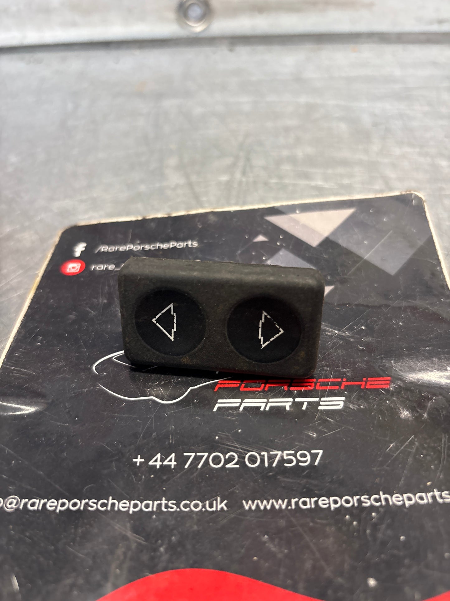 Porsche 928 power seat switch, used 92861314400
