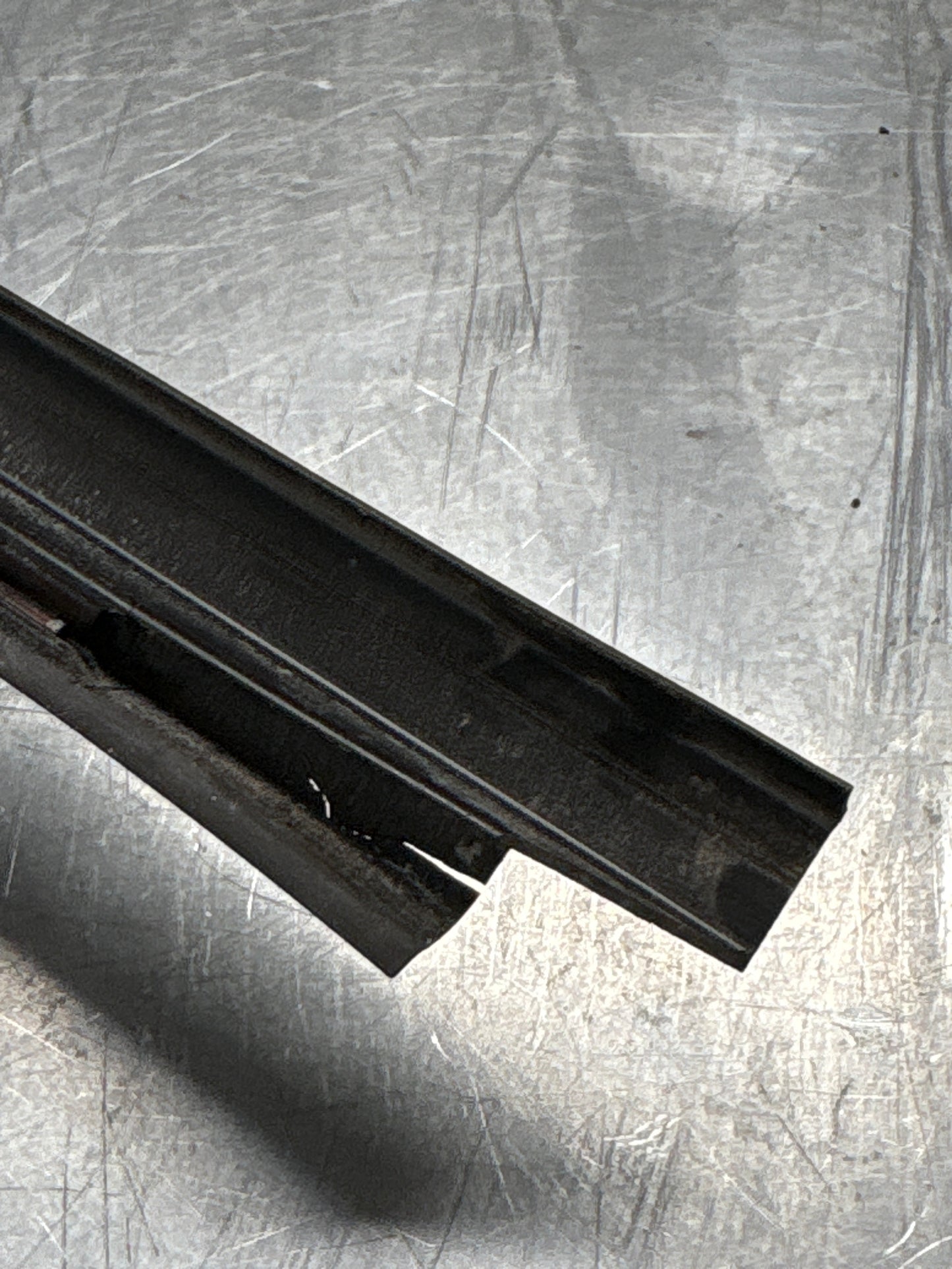 Porsche 944 85.5- left sill trim, scuff plate used 94455112100 cracked