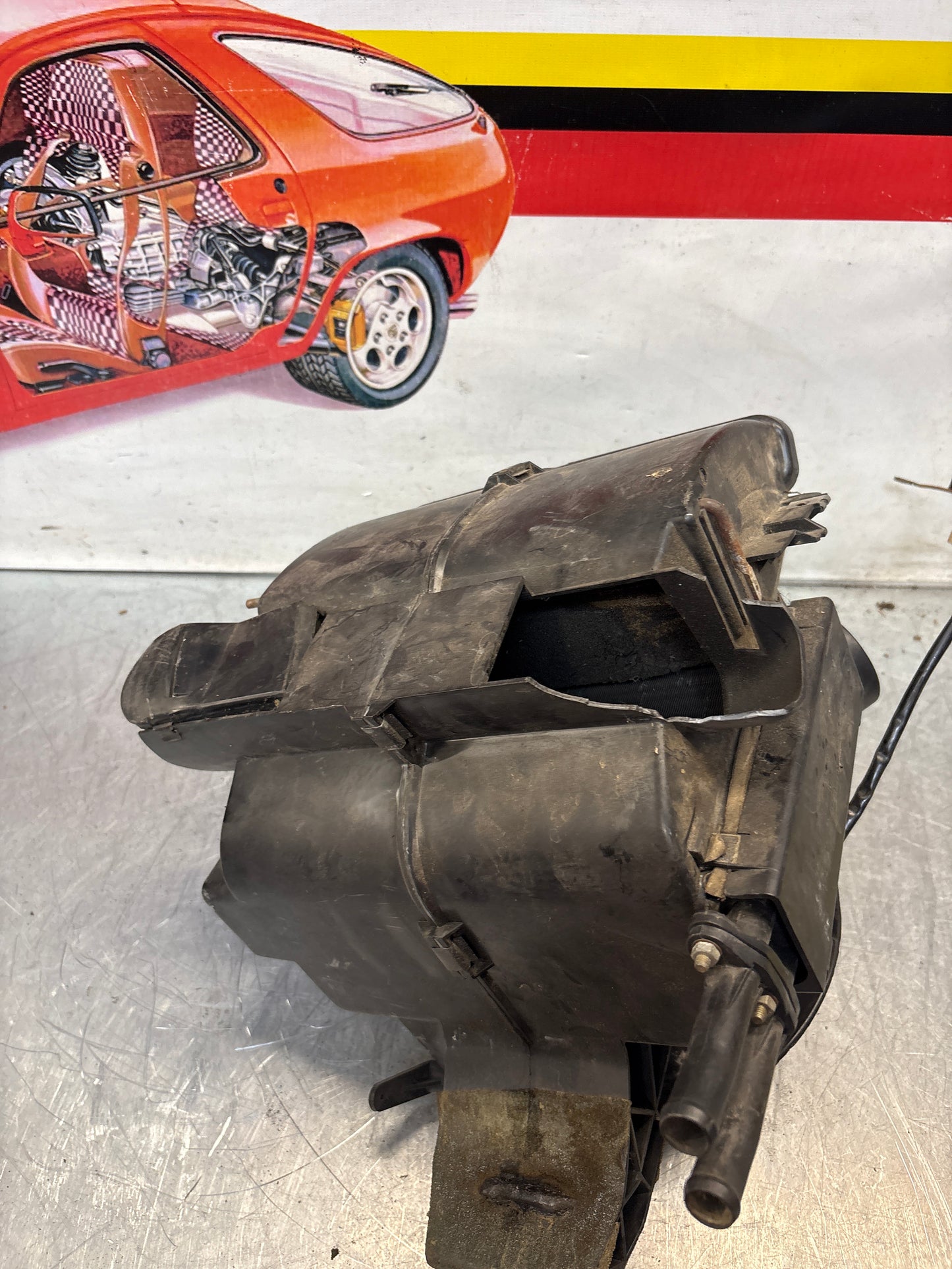 Porsche 924 80-85 944 82-85.5 heater blower fan assembly, complete 321819096 / 823819096A / 823819095A / 321819095 used