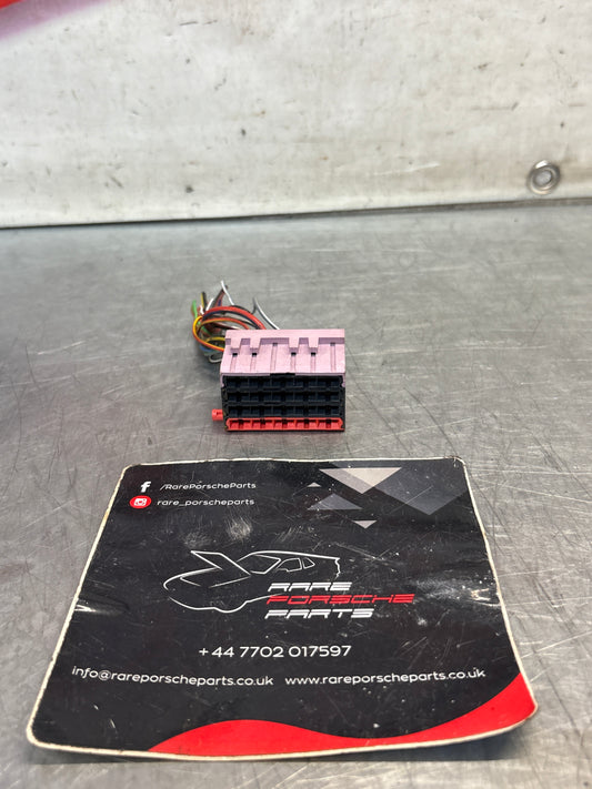 Porsche 944 85.5- fuse box pigtail, used pink-red 92861233509