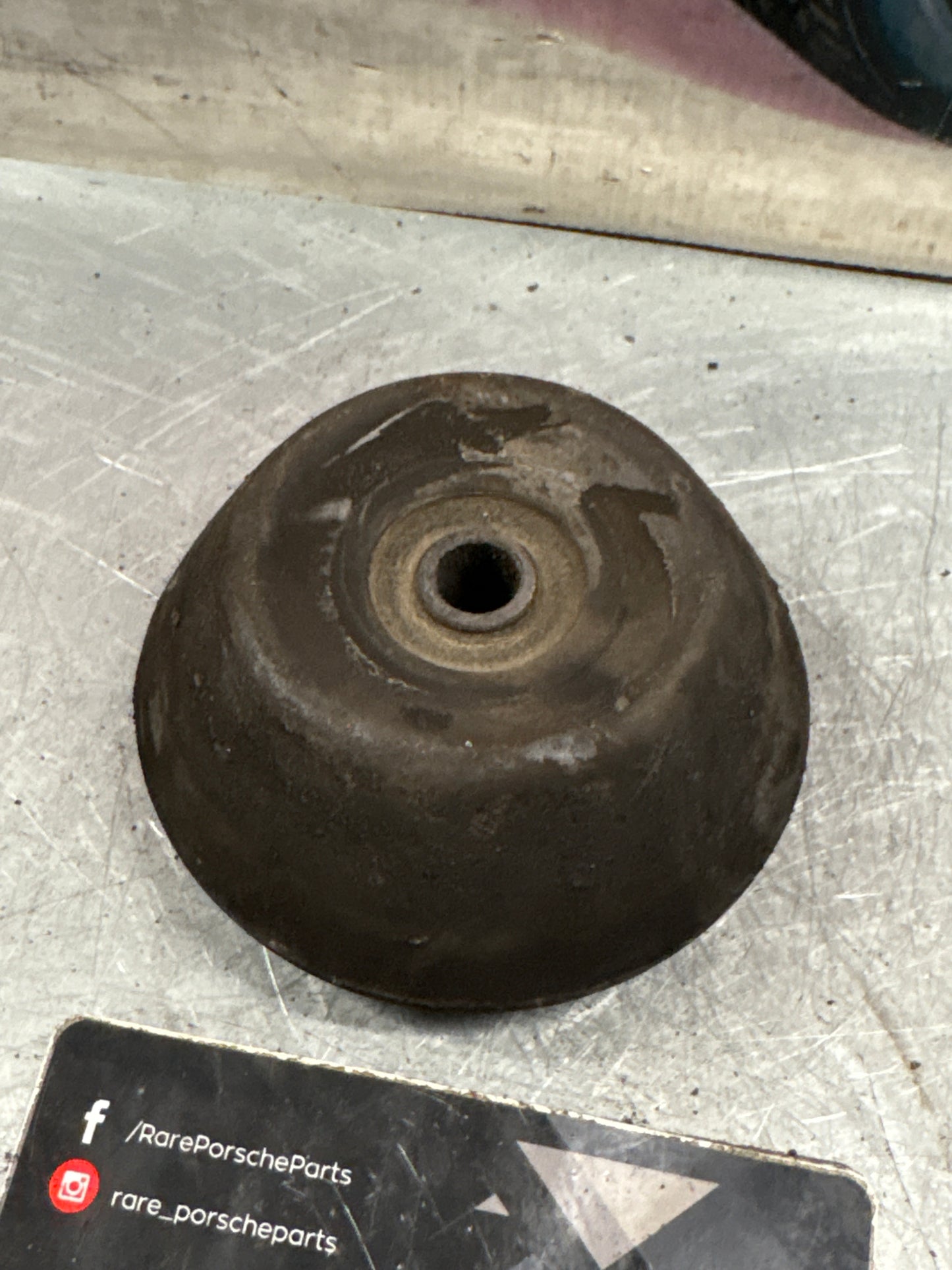 Porsche 928 rear shock absorber supporting rubber, used 92833304301