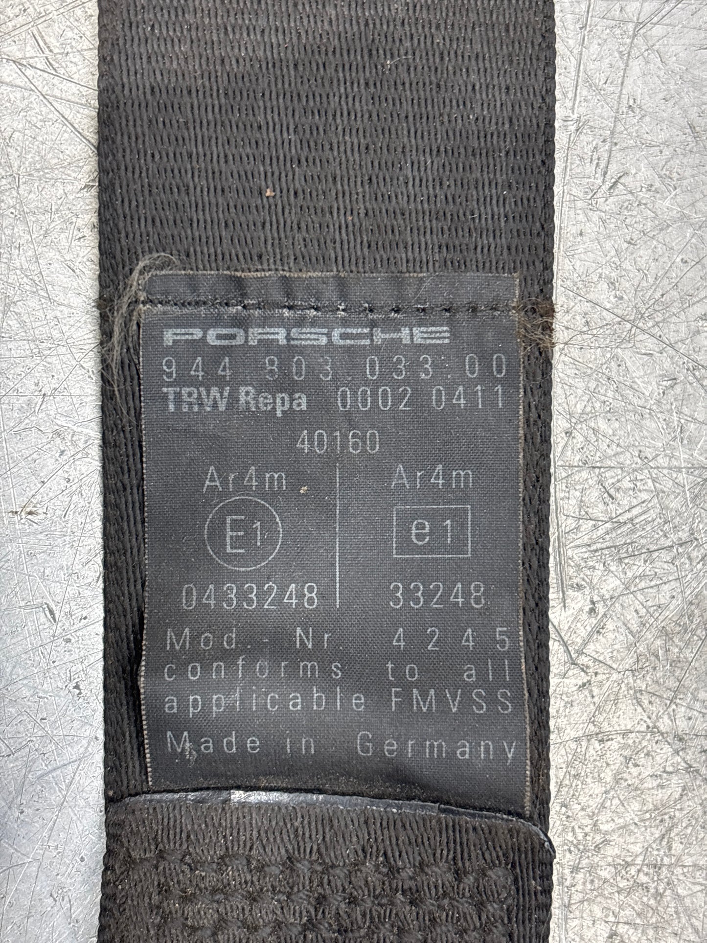 Porsche 944 S S2 Turbo front left N/S seat belt 94480303300, used
