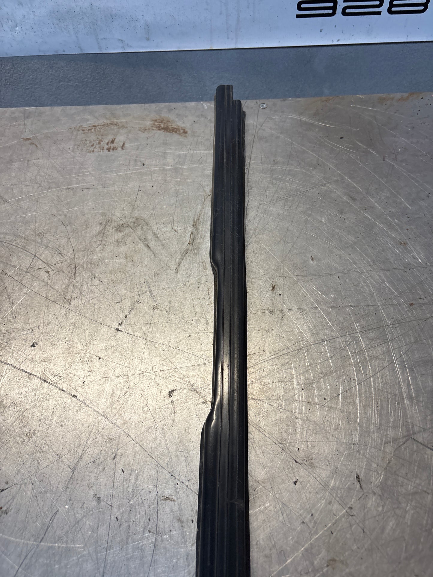 Porsche 944 85.5- right sill trim, used 94455112200