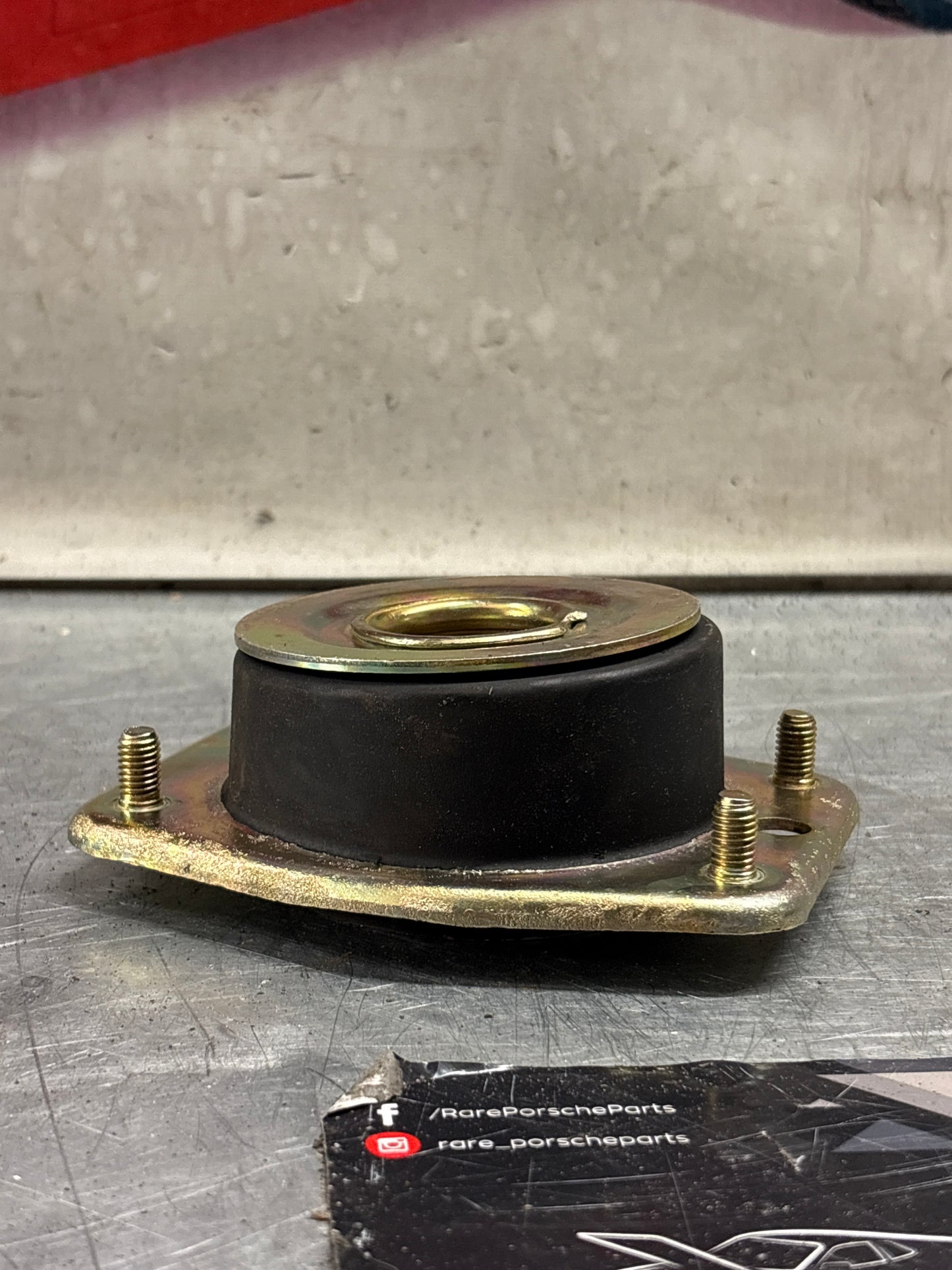 Porsche 944 S2 / turbo 95134301830 Top Mount Suspension Strut Mounting refurbished with new bearing