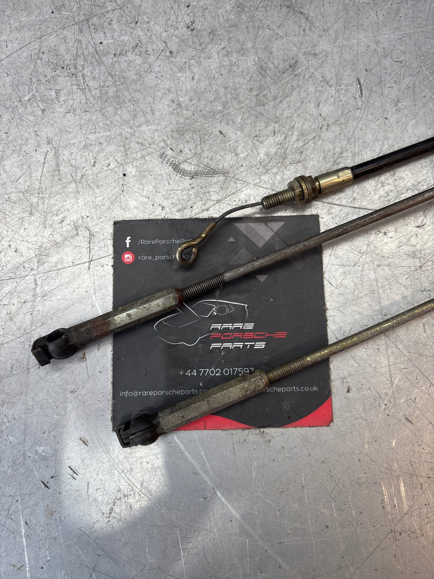 Porsche 924S/944 tailgate locking release cable with rods 94451209703, used late type