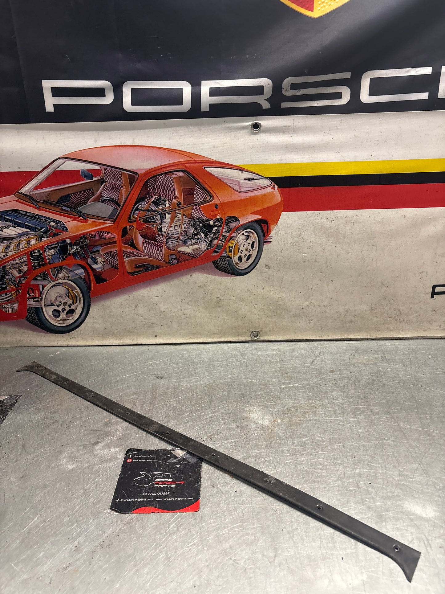 Porsche 928 Sunroof rail cover strip, used 92856410503