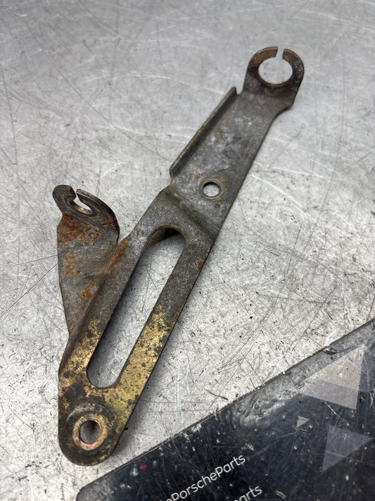 Porsche 944S 16V accelerator cable bracket used, 94411022600