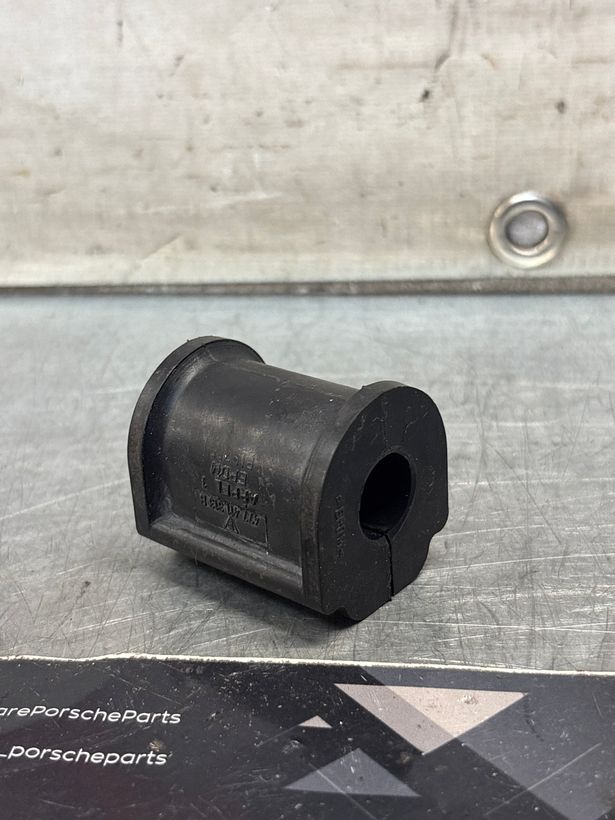 Porsche 924 944 968 stabiliser mounting 16 mm 477411313B