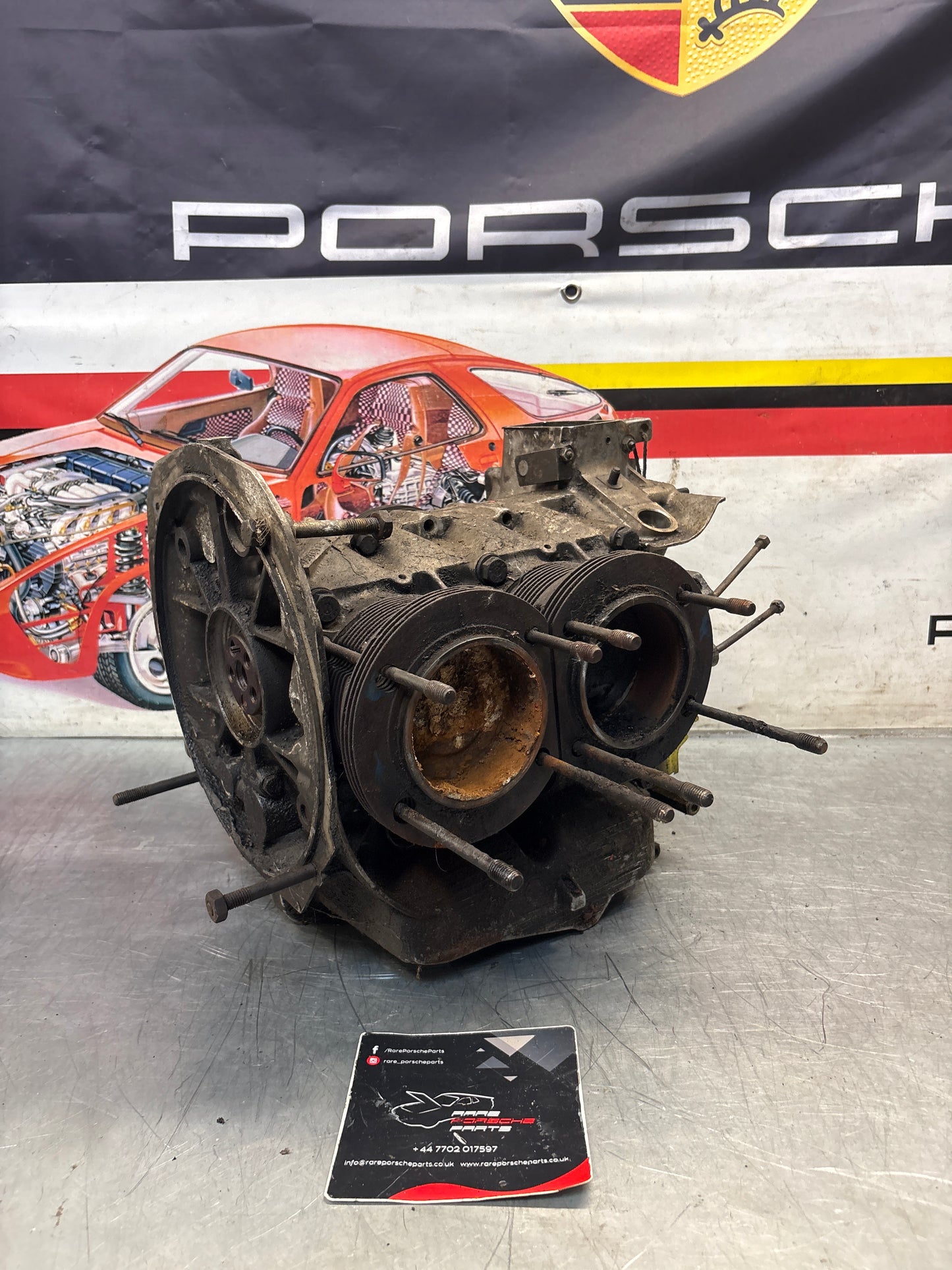 Porsche 914 1.7 engine with cylinder heads, pistons and crankshaft, spares or repair EA076922