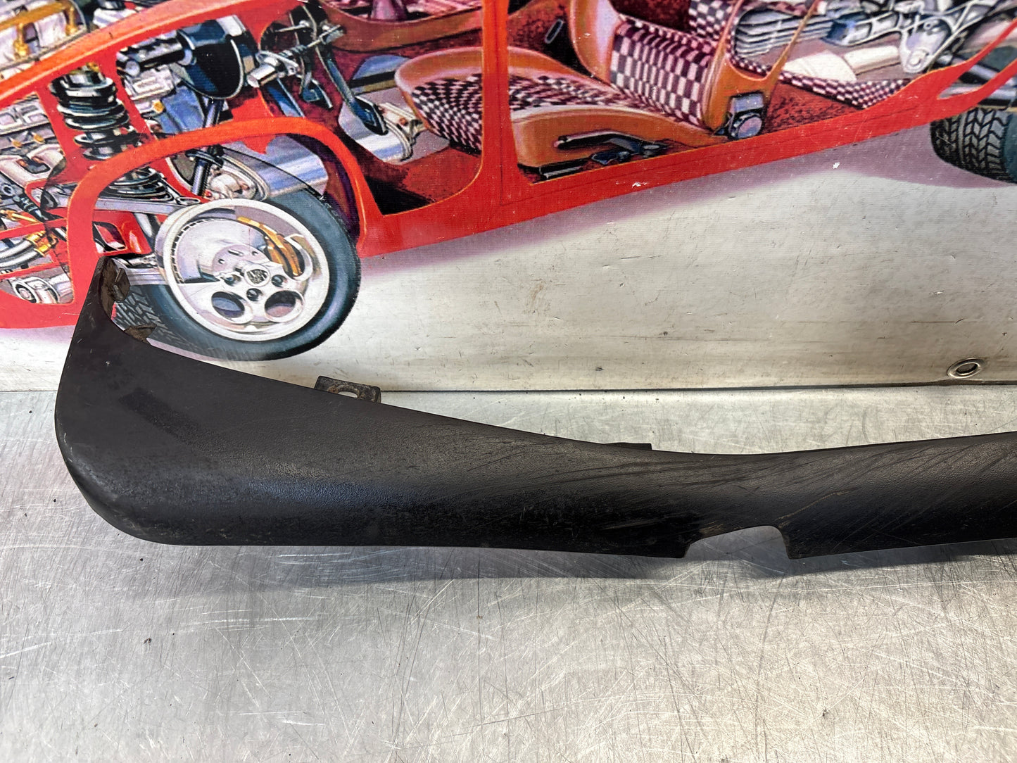 Porsche 944 lower door sill trim molding right side, for spares or repair 9515591600