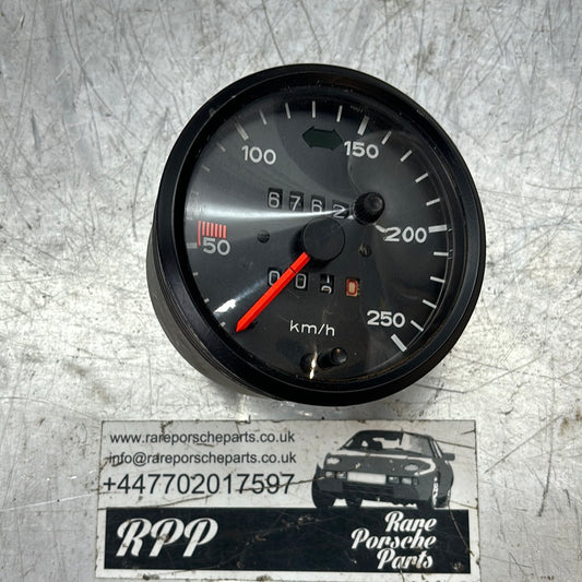 Porsche 924 Early km/h speedometer with 67k showing 477957021 rebuilt