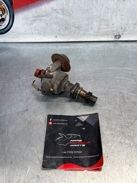 porsche 924 ignition distributor, used 0231170202 / 047905205B