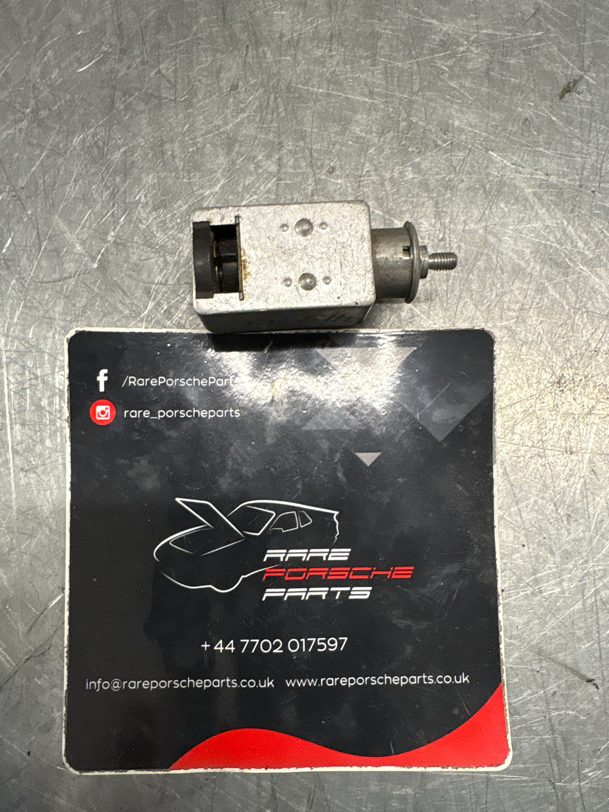 Porsche 914 headlight switch, used 91461341410