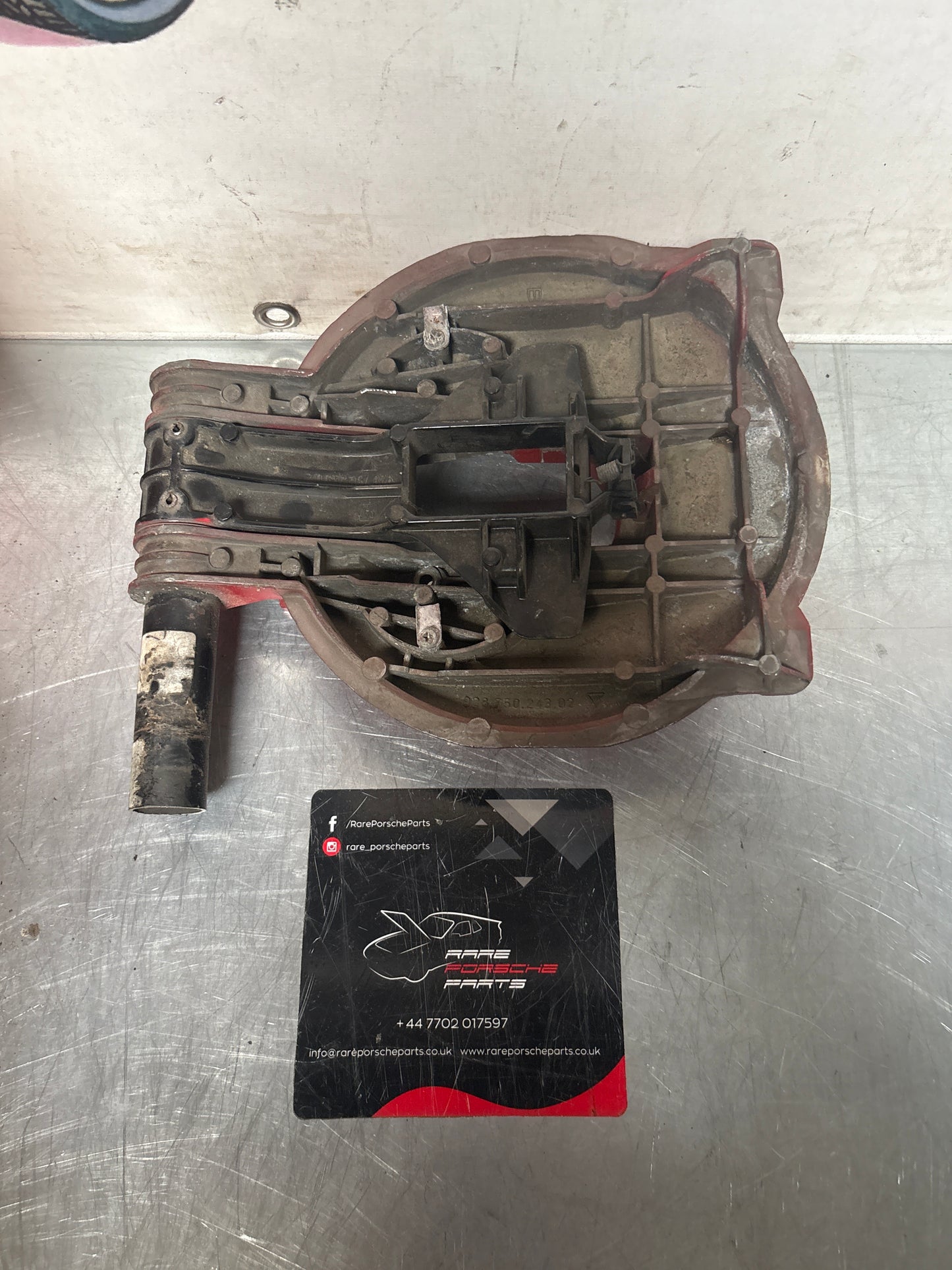 Porsche 928 right headlight swivel frame without bearing 92875024902 92875024302 used