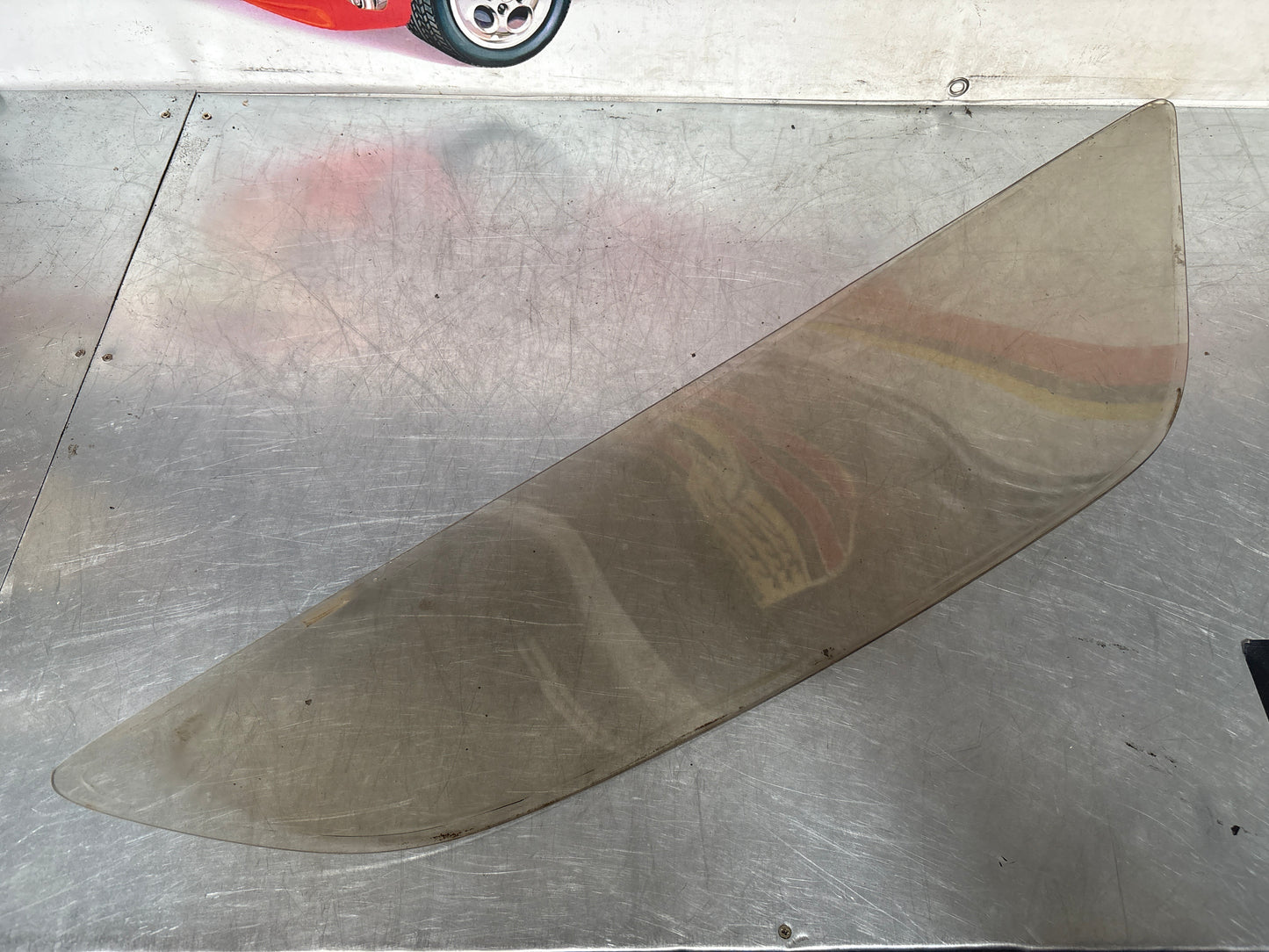 Porsche 928 rear quarter side glass, brown left, 92854310308 used