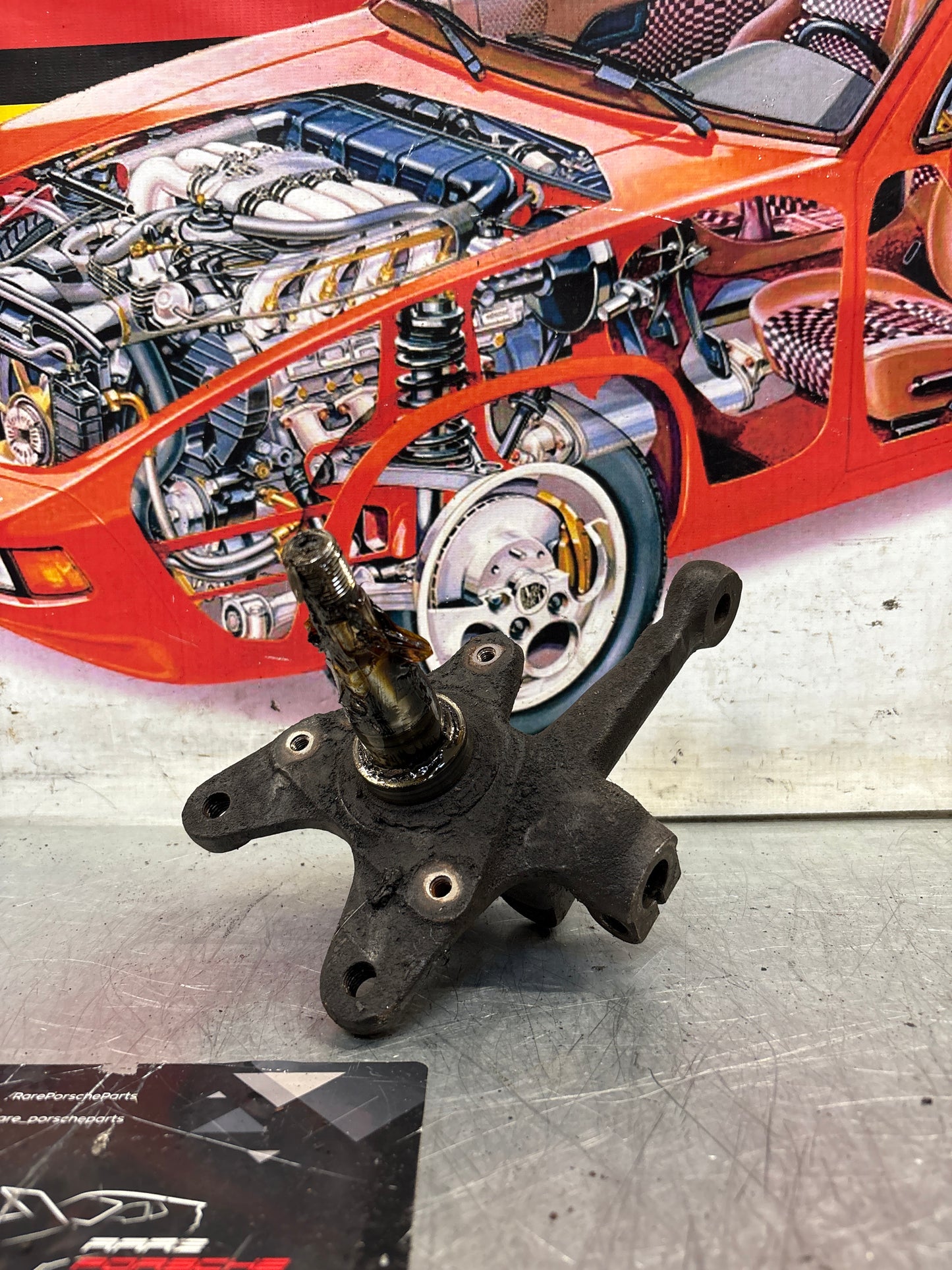 Porsche 924 76-78 Front right Spindle, knuckle, 477407312G, used