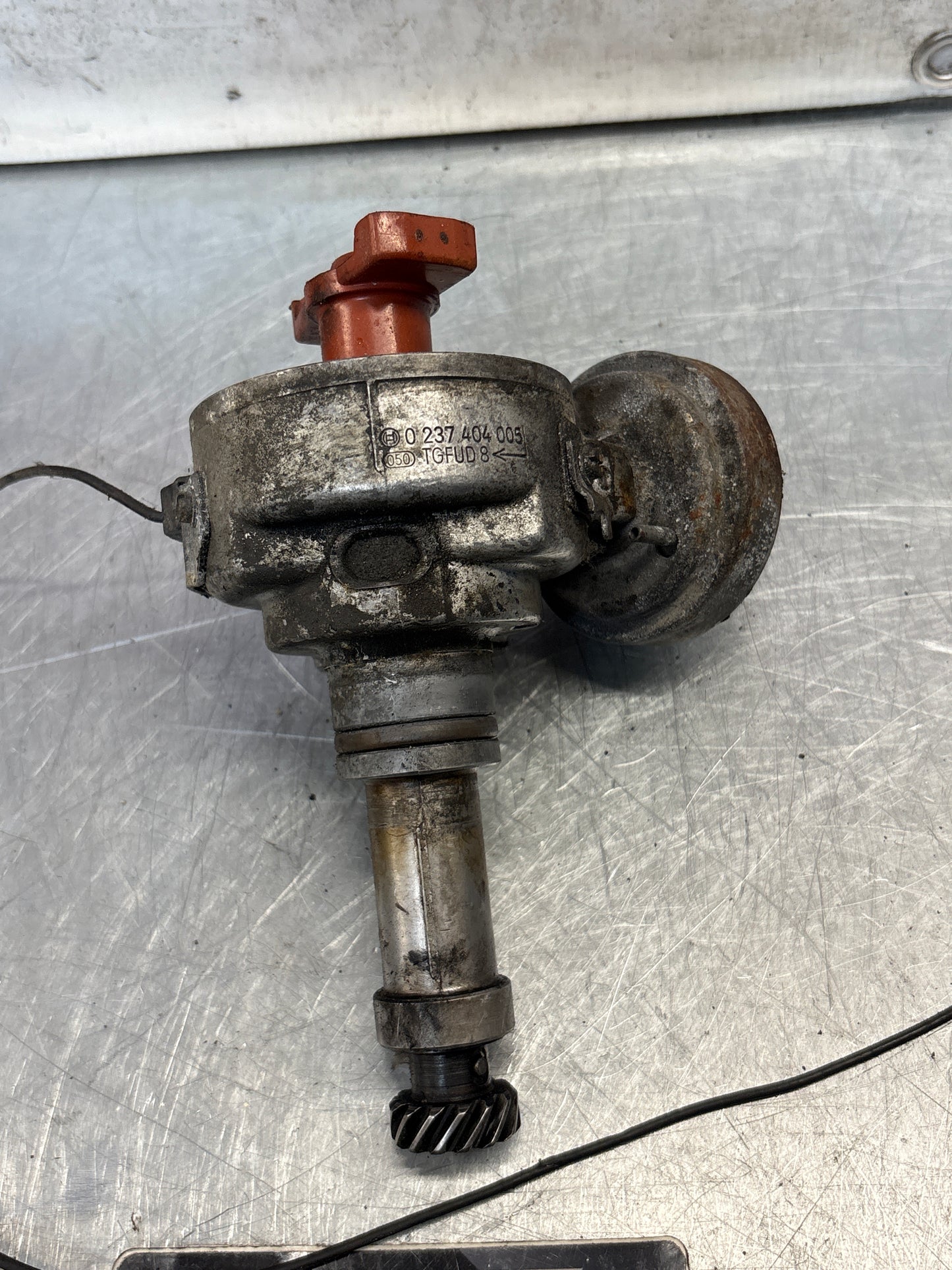 Porsche 928 79-81 Distributor, used, 0237404005