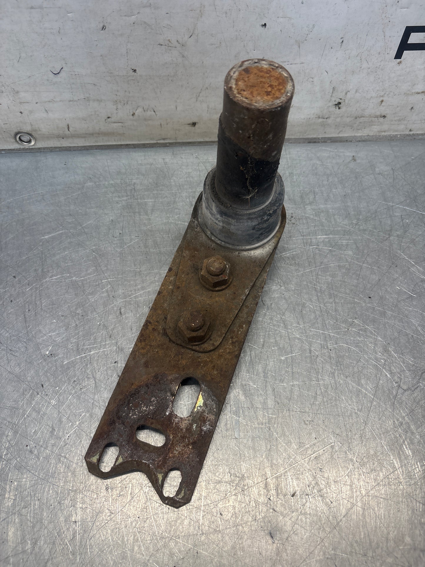 Porsche 924 / 944 right trailing arm, used 477511202