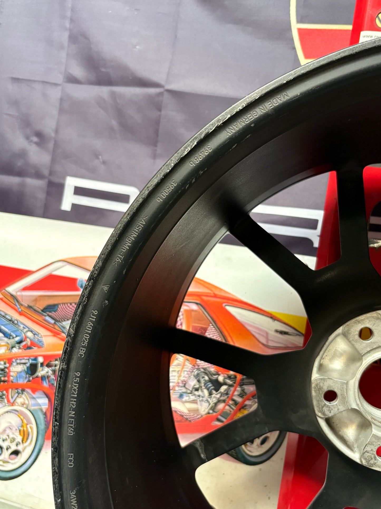 Porsche Taycan GTS 9.5Jx21” ET60 alloy wheel, 9J1601025BC, very nice condition, used