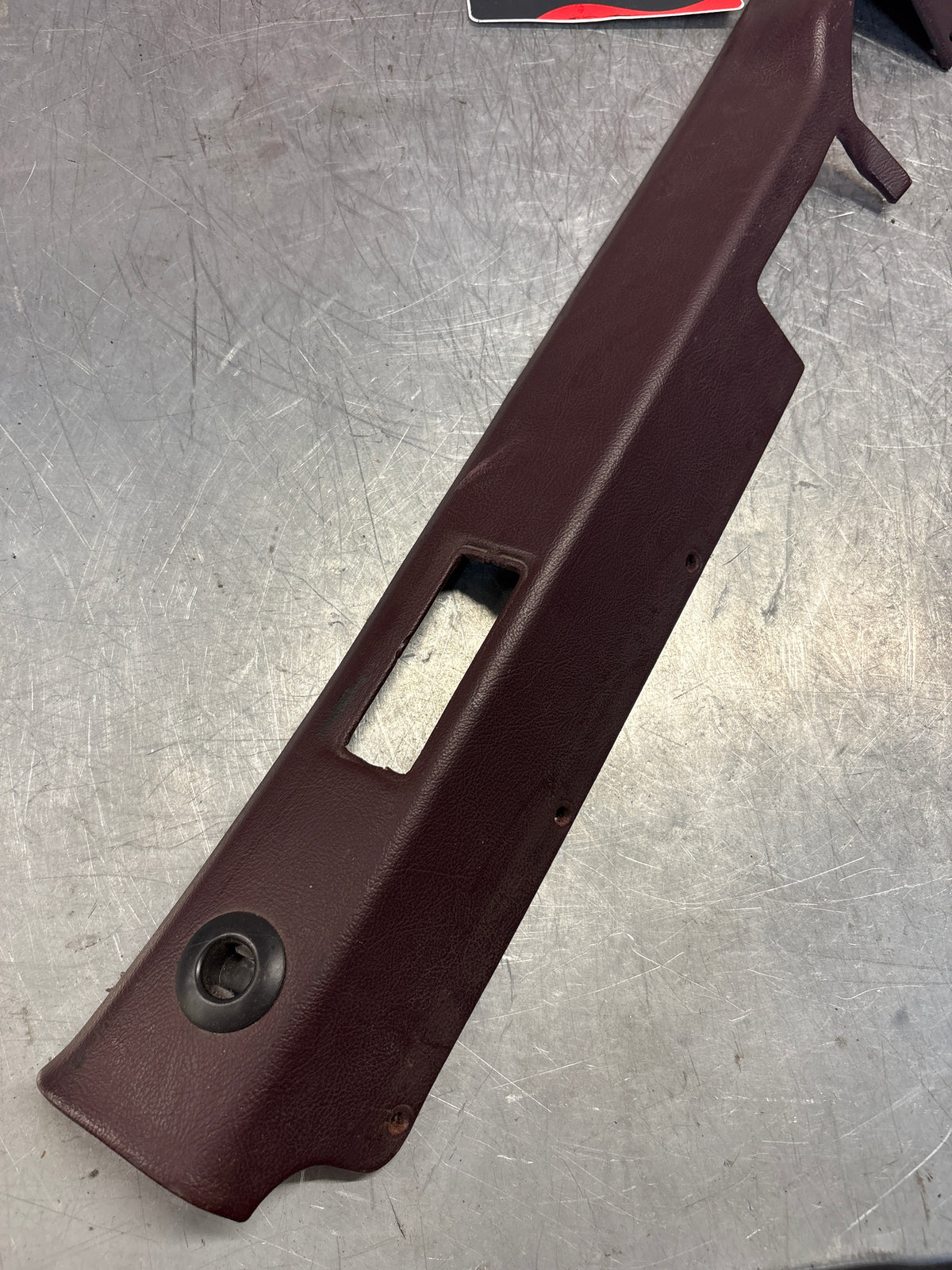 Porsche 928 tailgate interior trim, used, burgundy 92855504705