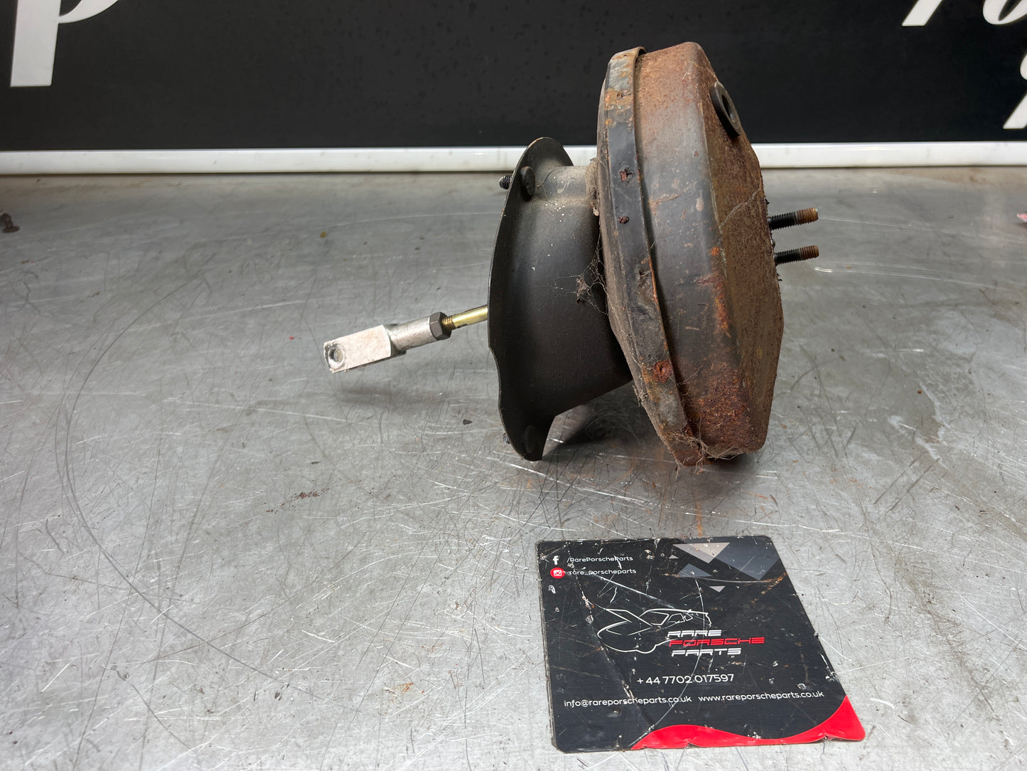 Porsche 944 brake booster, used 95135502703