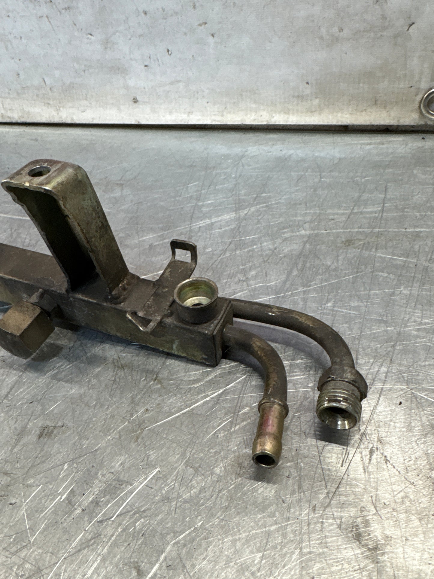 Porsche 944S fuel rail 94411008012 Used