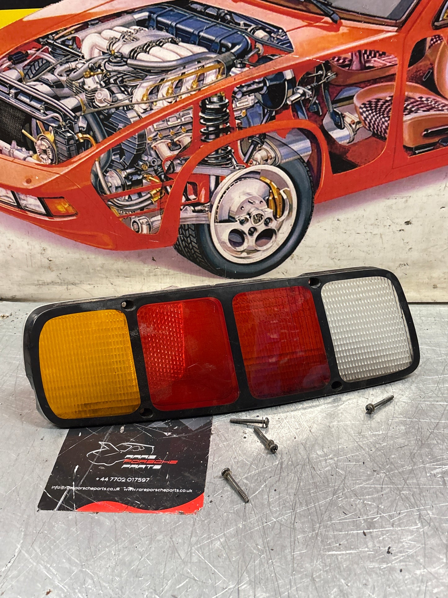 Porsche 928 rear light lens, left 92863140301, used