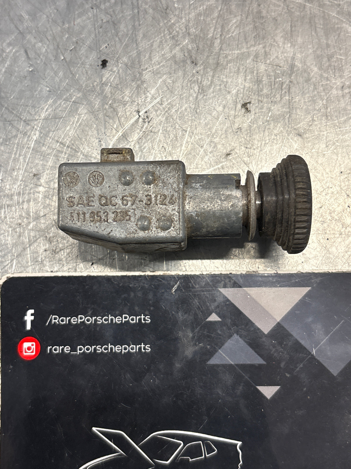 Porsche 914 emergency hazard switch, used 411953235