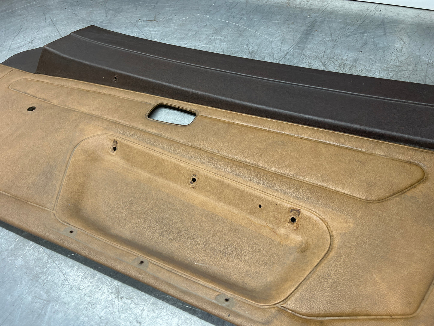 Porsche 924 early manual door card, used for spares or repair 477867012