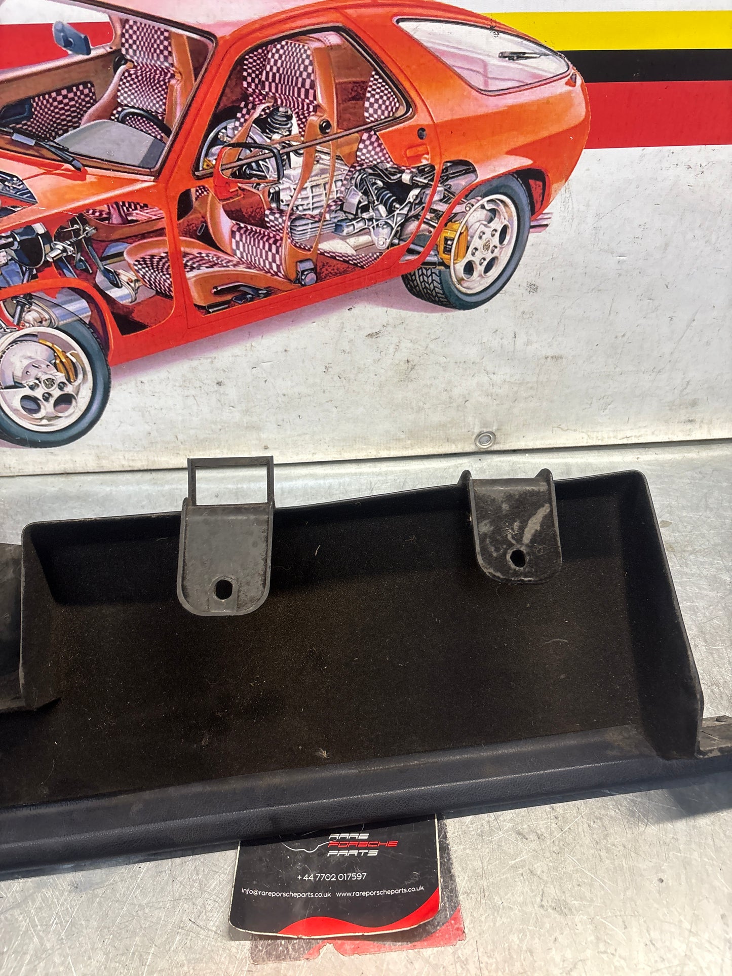 Porsche 928 under glove box shelf, cobalt blue 92855207702 LHD only, used