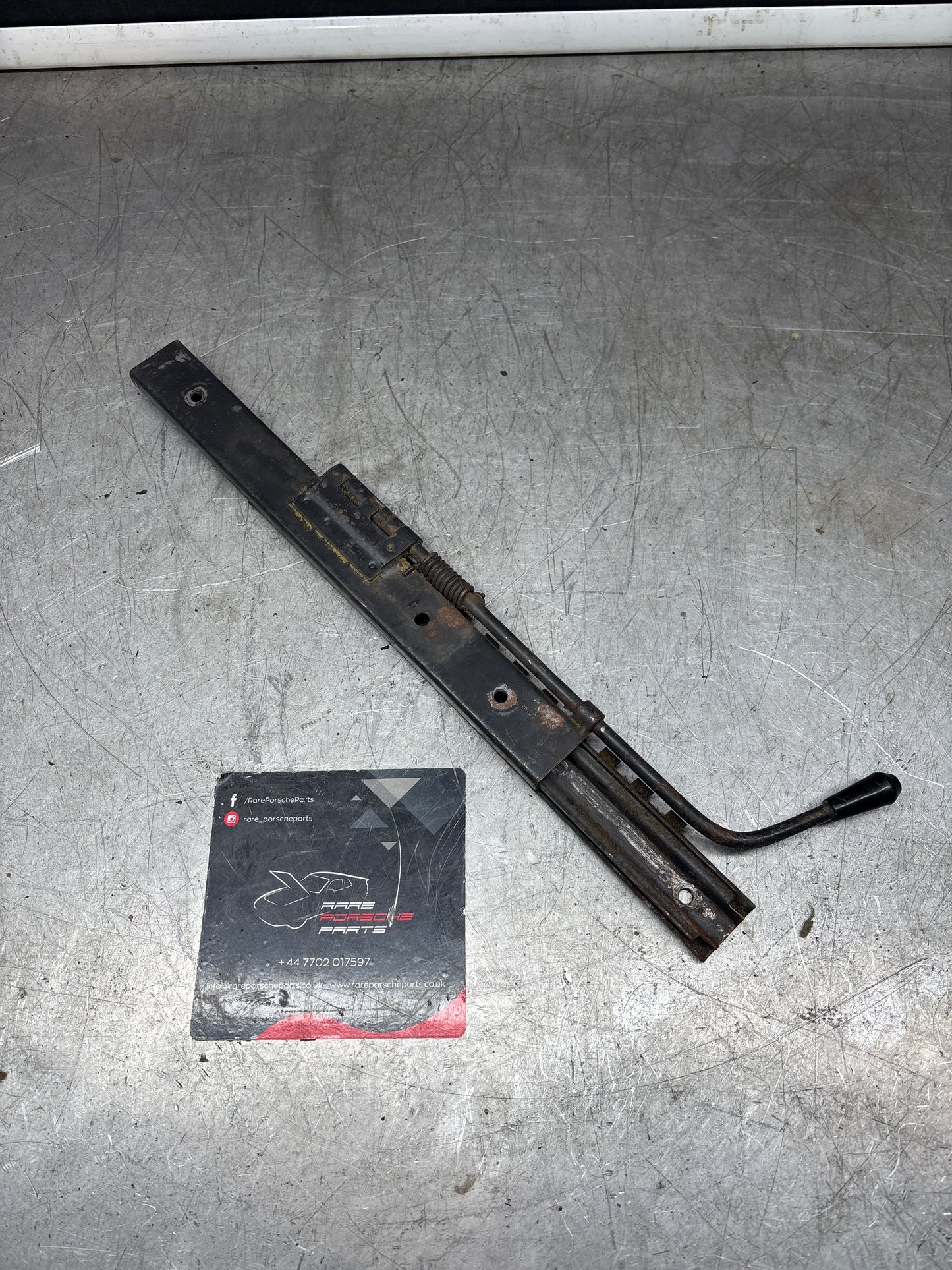 Porsche 924 944 911 right side seat runner with handle 92852149002 used