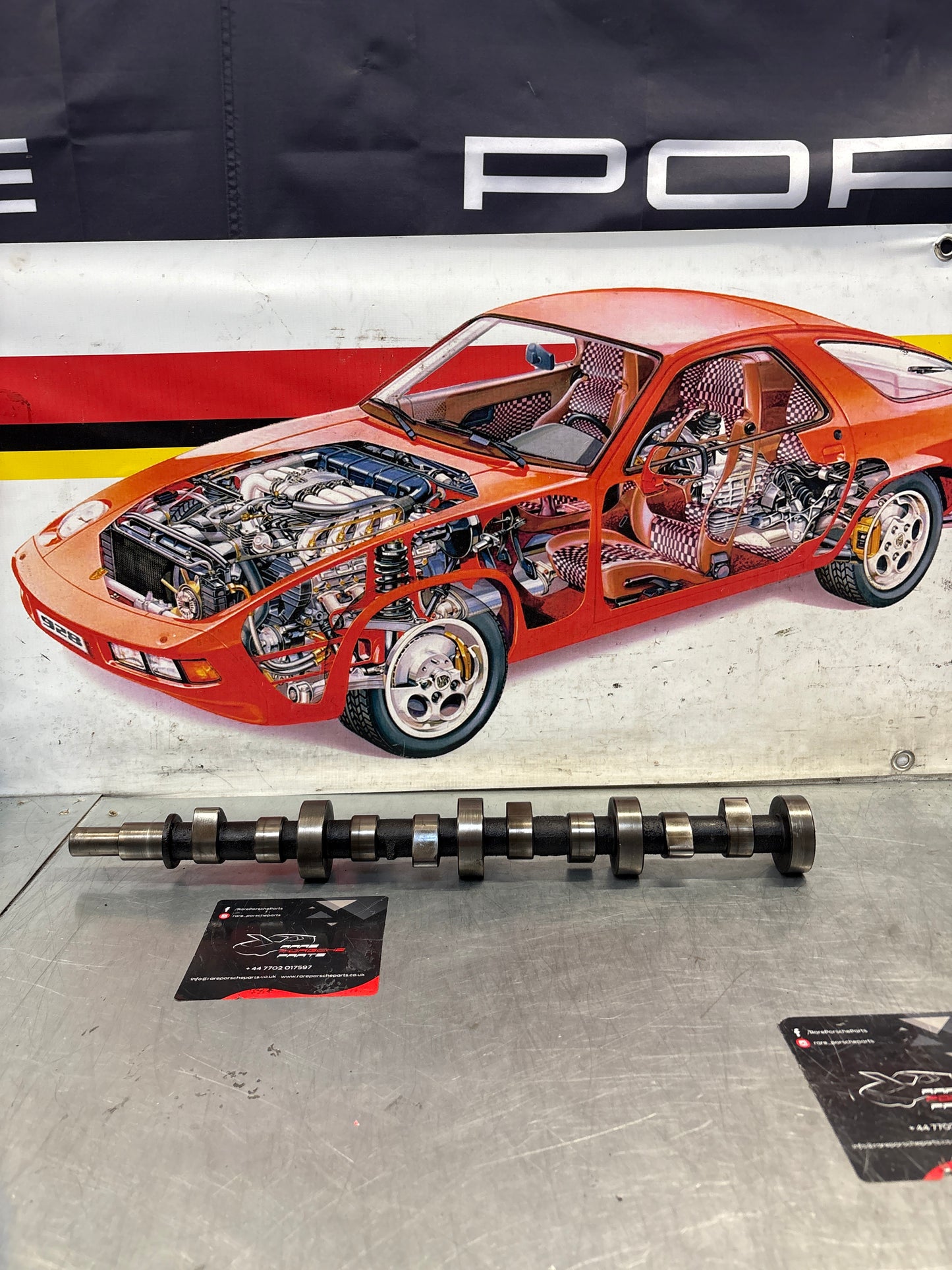 Porsche 928 cam shaft, used 9281051553R