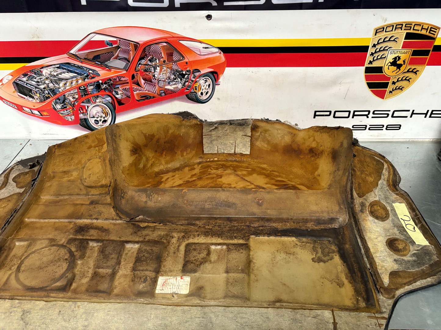 Porsche 944 from 85.5 black boot carpet 94555506303 used