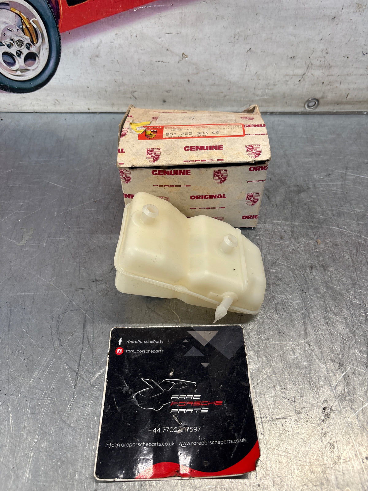 Porsche 944 Turbo / S2 / 968 brake fluid reservoir, genuine 95135530300