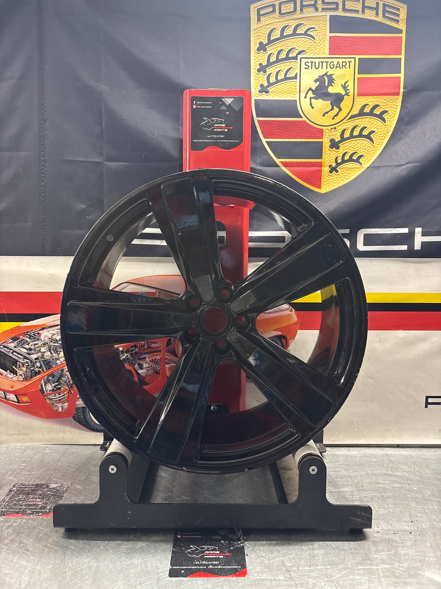 Porsche Macan 10.0Jx21”, ET19 Front rim, for spares or repair 95B601025GM