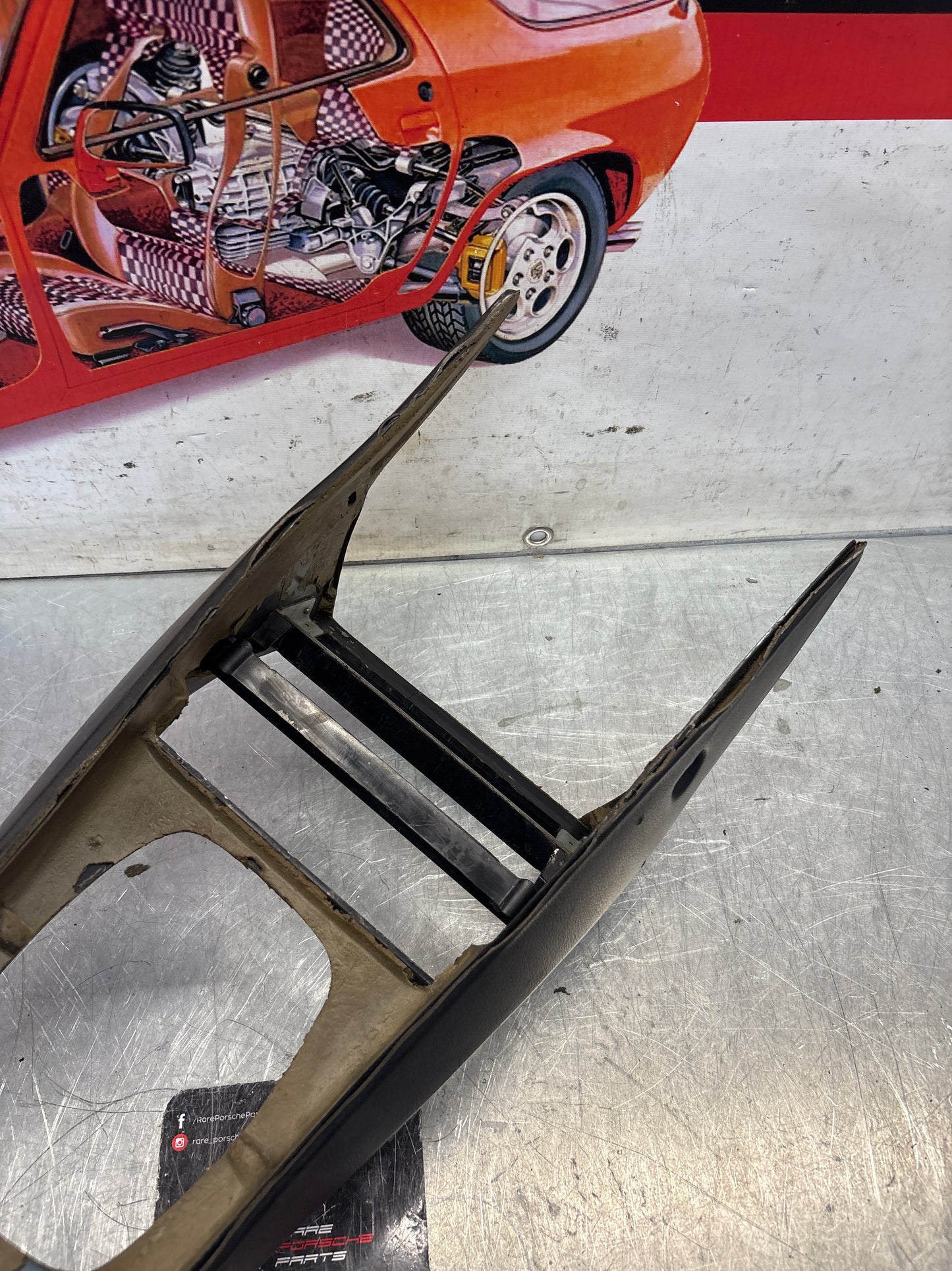 Porsche 944 centre console black 94455205100 used