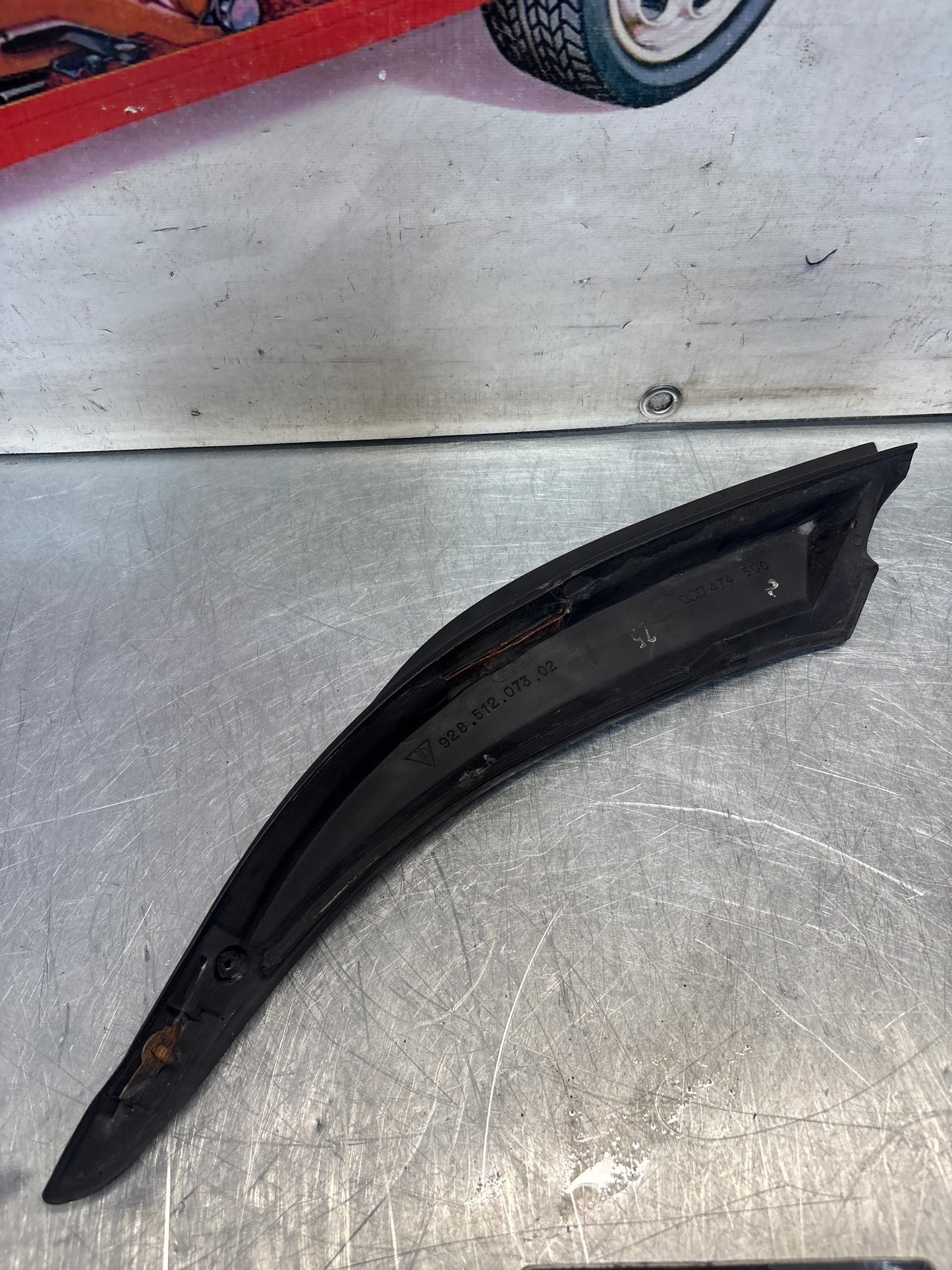 Porsche 928 Spoiler angolare posteriore sinistro, usato 92851207302