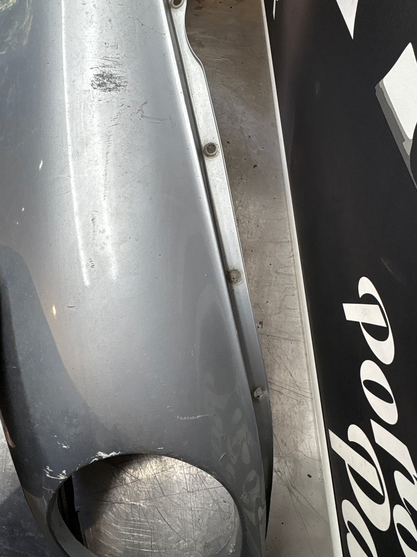 Porsche 968 front right wing, used