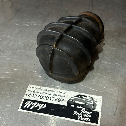 Tubo in gomma per presa d'aria Porsche 924 Turbo, 93111035800, usato, controllare le foto per eventuali danni!!